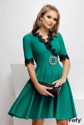 Rochie eleganta Fofy verde in clos cu dantela neagra aplicata